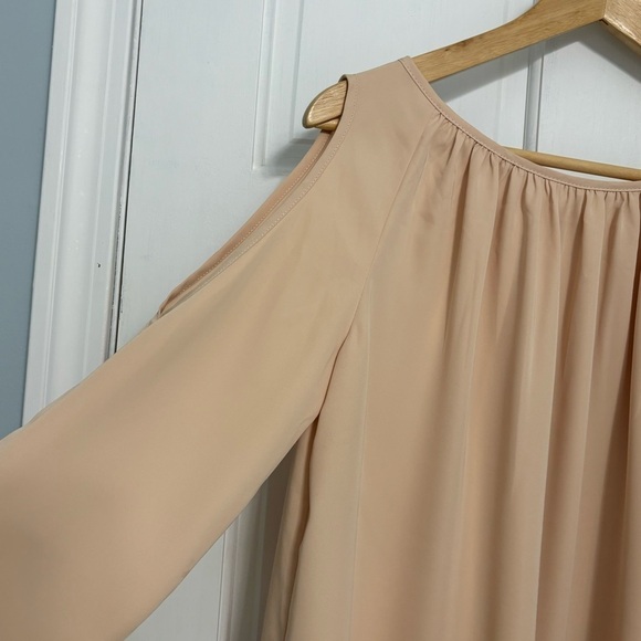 Amanda Uprichard Beige 100% Polyester Cold Shoulder Blouse - Picture 3 of 6